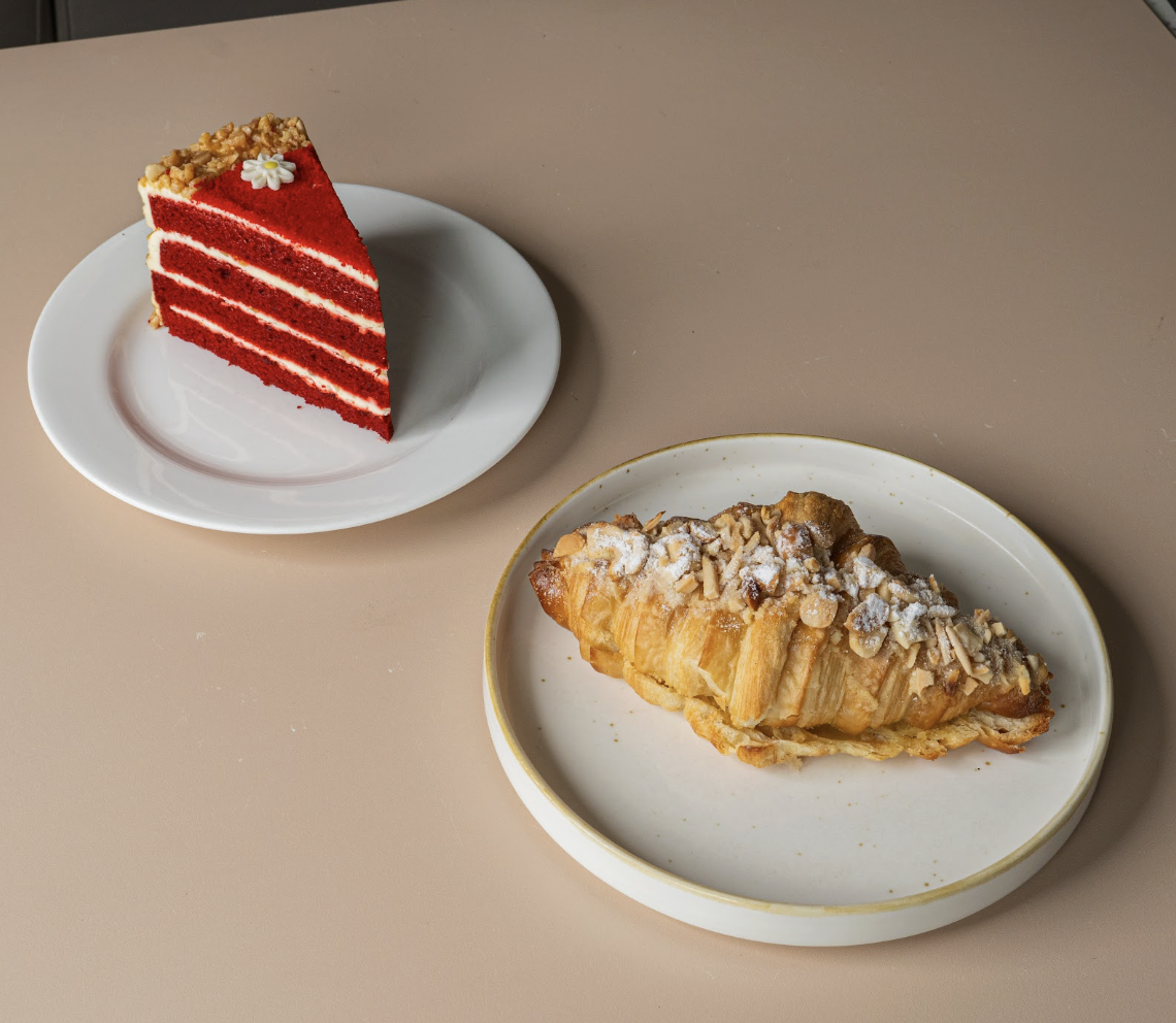 Best Bakery and Dessert Spots to Enjoy at the Mall